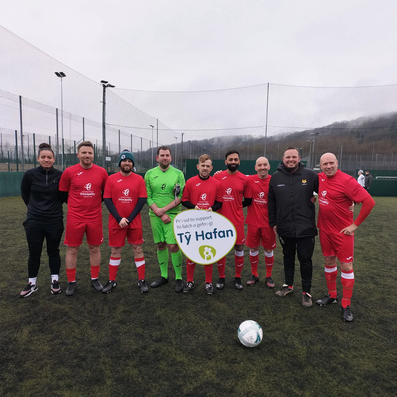 Football fives ty hafan