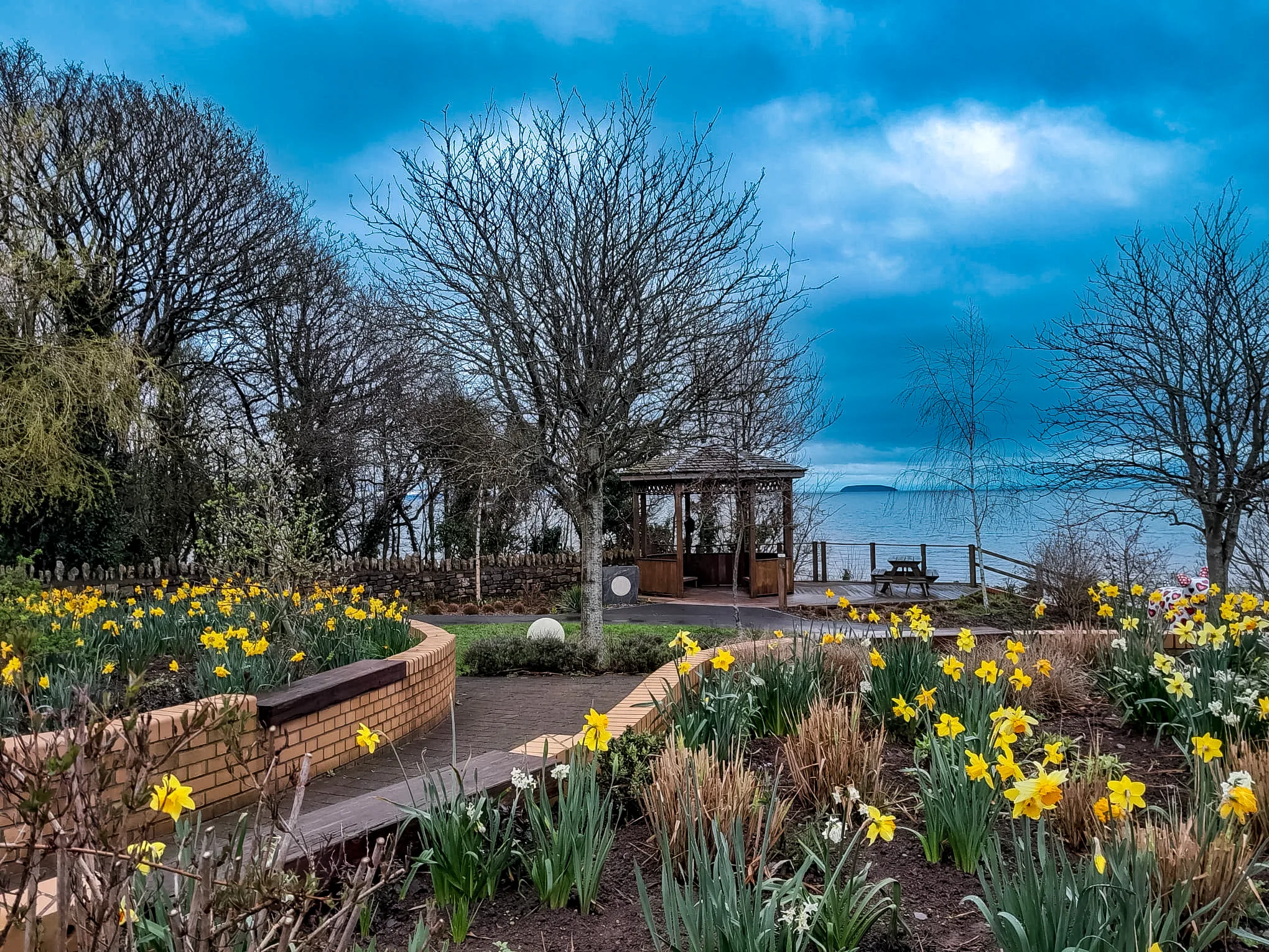 ty hafan gardens in spring